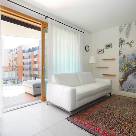 Luxury Apartment Con Terrazza, Palestra, Cowork & Box Privato ミラノ エクステリア 写真
